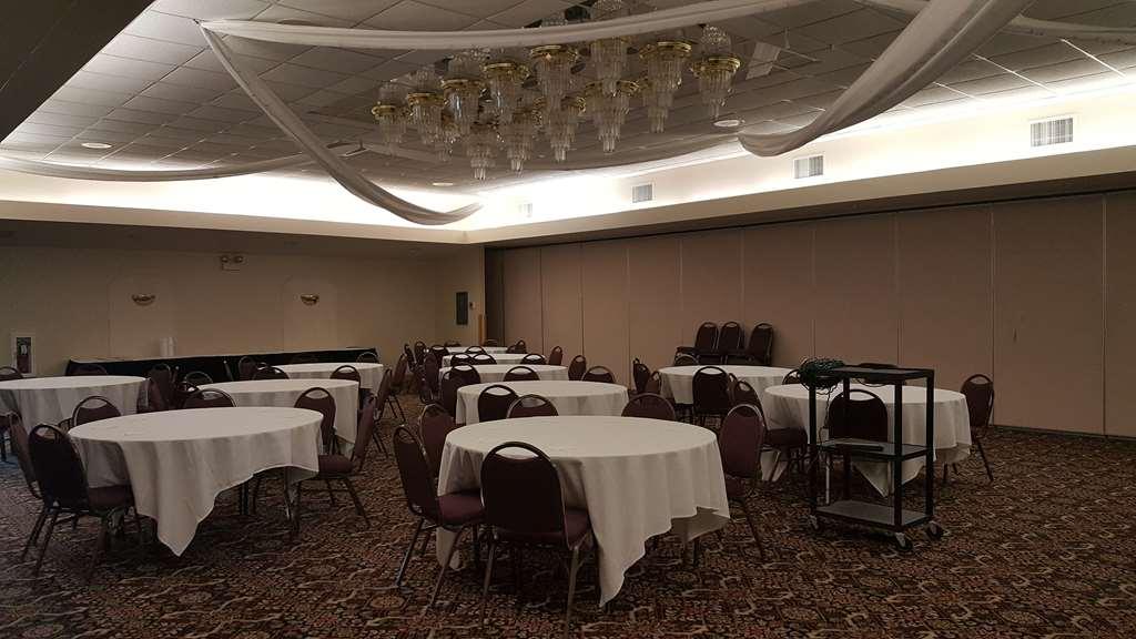 Americas Best Value Inn Chippewa Falls Facilities photo